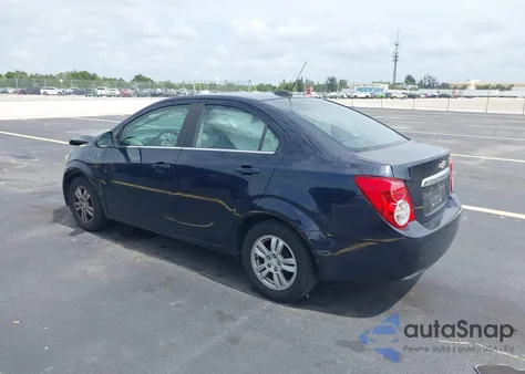 2015 Chevrolet Sonic Lt Auto z USA, uszkodzony, nr VIN 1G1JC5SH2F4207981